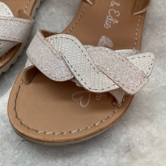 ✨Cute Sandals - Size 6 - Picture 2 of 8
